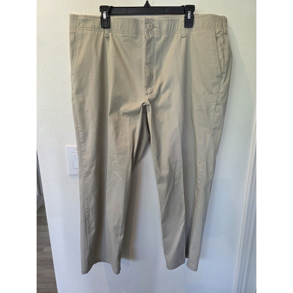 Men's Lee Extreme Motion MVP Regular Straight FlatFront 40x29 Beige PreppyOffice